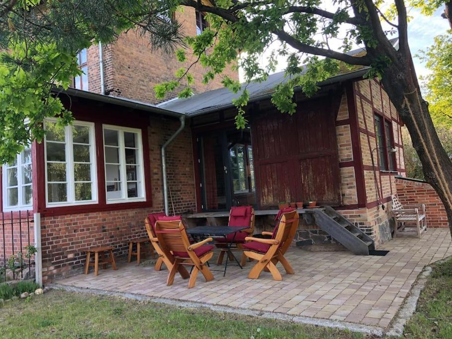 Romantisches Studio Am Waldesrand Mit Gartensauna Schwarz Zewnętrze zdjęcie